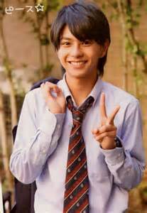 【画像】俳優・女優が演じた、色々な職業の制服姿