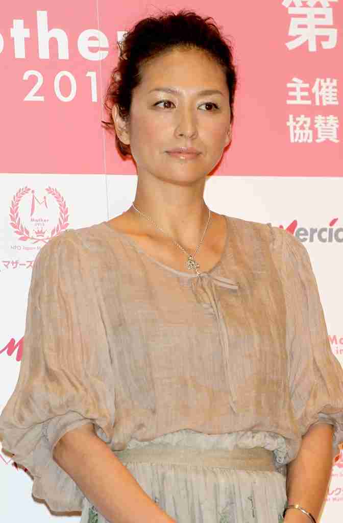 清原亜希 息子が通う学校から「離婚か自主退学」を迫られる （週刊女性PRIME） - Yahoo!ニュース