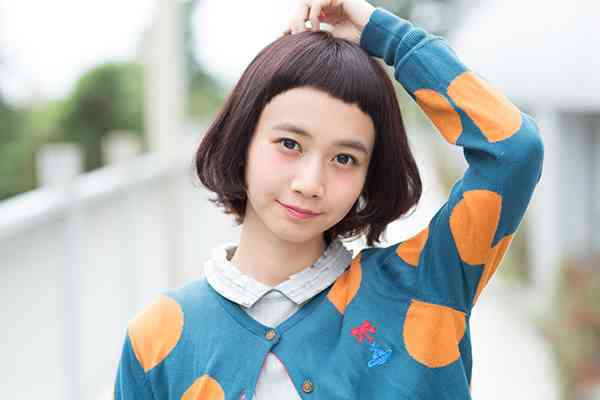 流行に詳しくない人集まれ