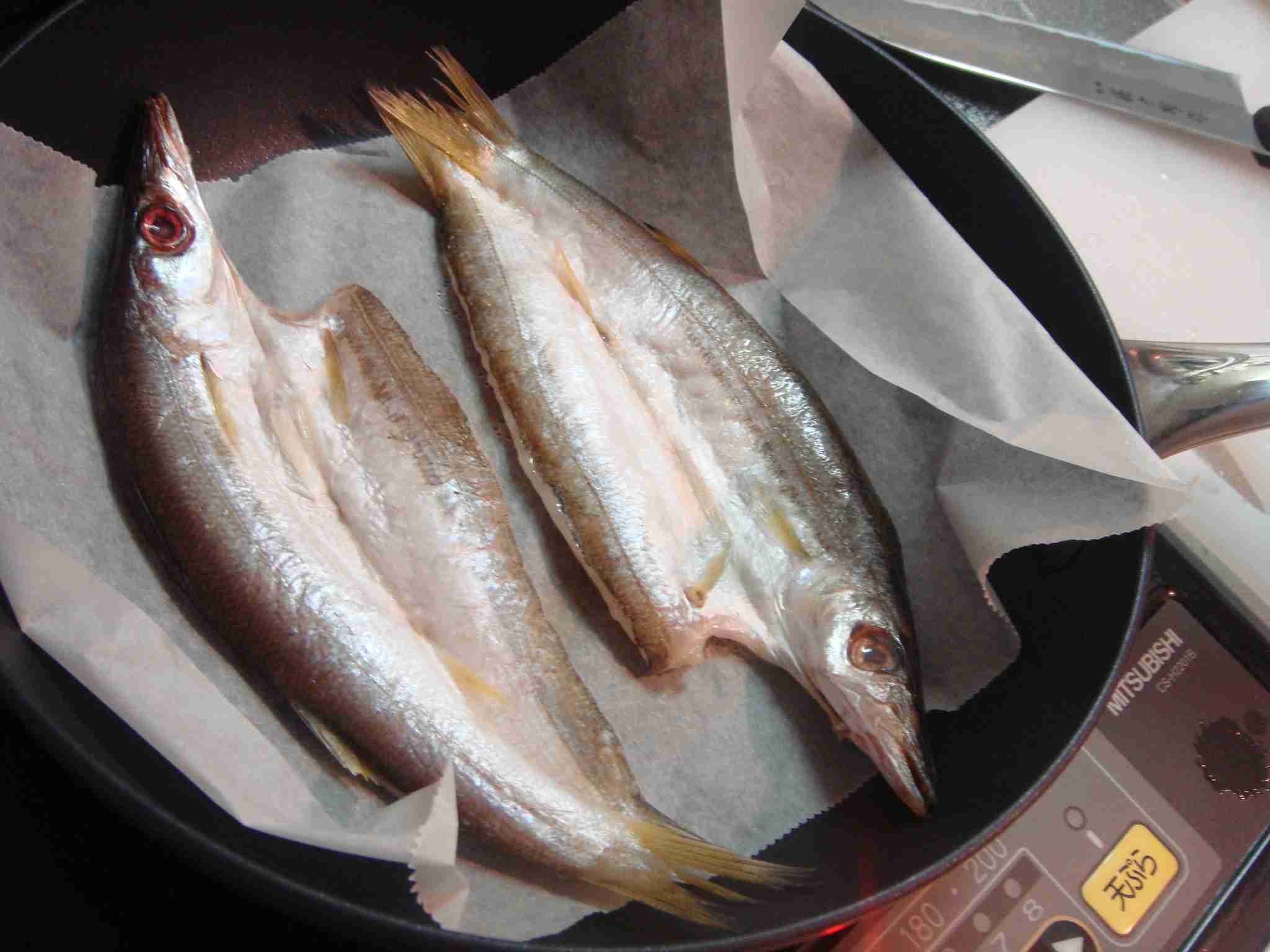 魚、何で焼いてますか?