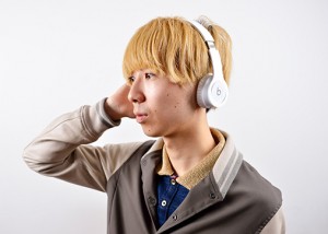 【画像】イケメンの横顔を眺めるトピ