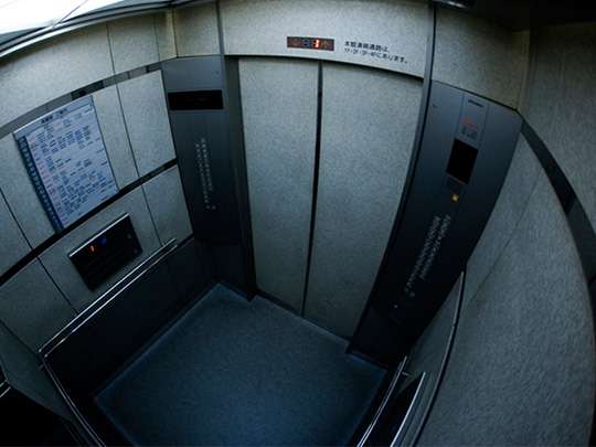 凄惨!故障したエレベーターから女性の遺体、1カ月閉じ込められ餓死か=「内部には無数のひっかき傷」の証言も―中国