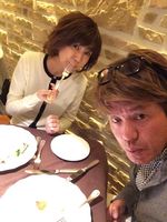 ヒロミ & 松本伊代が夫婦円満過ぎる！！ - NAVER まとめ