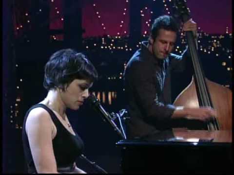 Norah Jones - The Story - My Blueberry Nights - YouTube