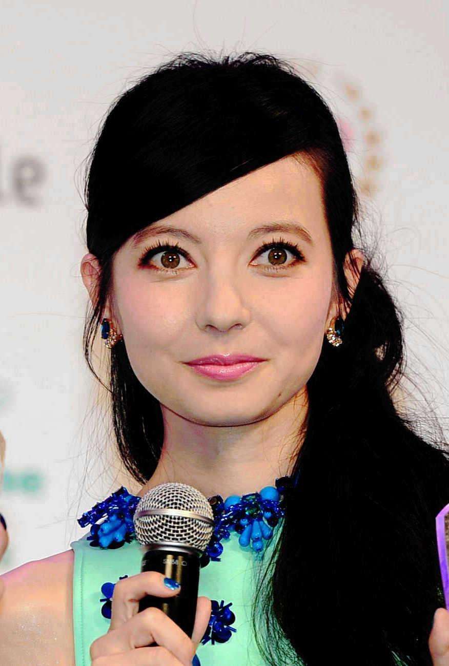 ベッキー　川谷の妻へ謝罪の手紙、“ケジメ”として事務所通じ （デイリースポーツ） - Yahoo!ニュース