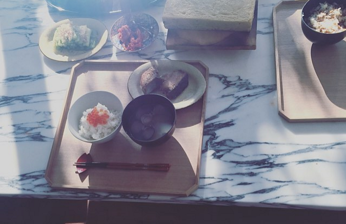 梨花、また“朝ごはん”写真を投稿　松本人志も苦言「野犬に噛まれやすいタイプ」