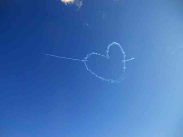 空の画像を貼って気分転換するトピ