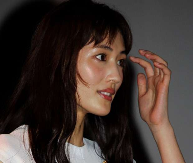 松坂桃李と破局　綾瀬はるかの“新恋人候補”はあの人！？〈dot.〉 （dot.） - Yahoo!ニュース