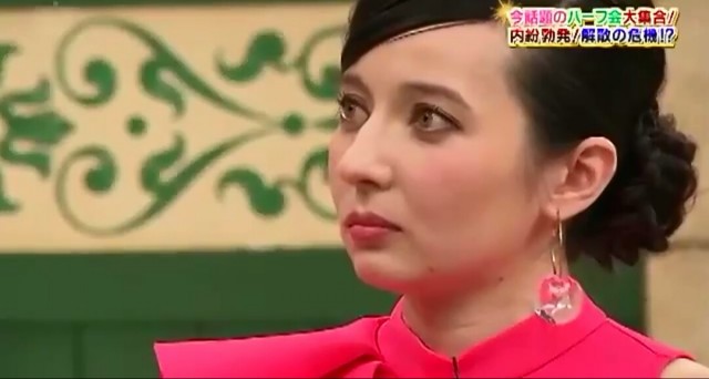 ベッキー、仕事関係者100人にお詫びの手紙「不倫してない」