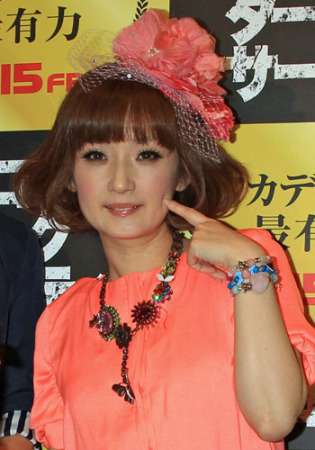 千秋、再婚相手は１５歳下のＴＢＳ社員　娘の小学校卒業で決断 （スポニチアネックス） - Yahoo!ニュース