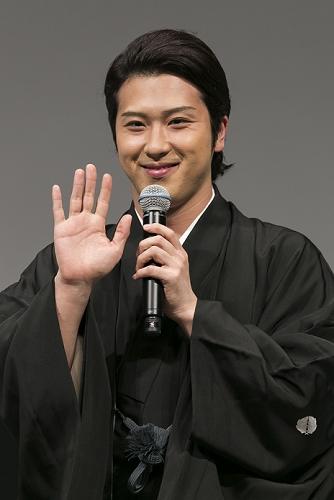 有名人を褒めるトピ