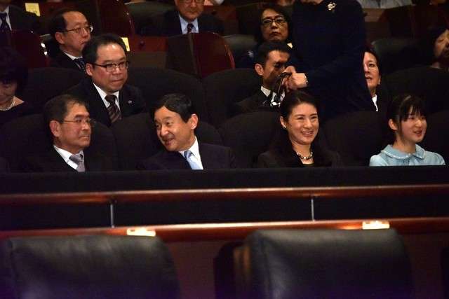 皇太子さまご夫妻と愛子さま、岡田准一とともに「エヴェレスト」チャリティ試写へ - 映画ナタリー