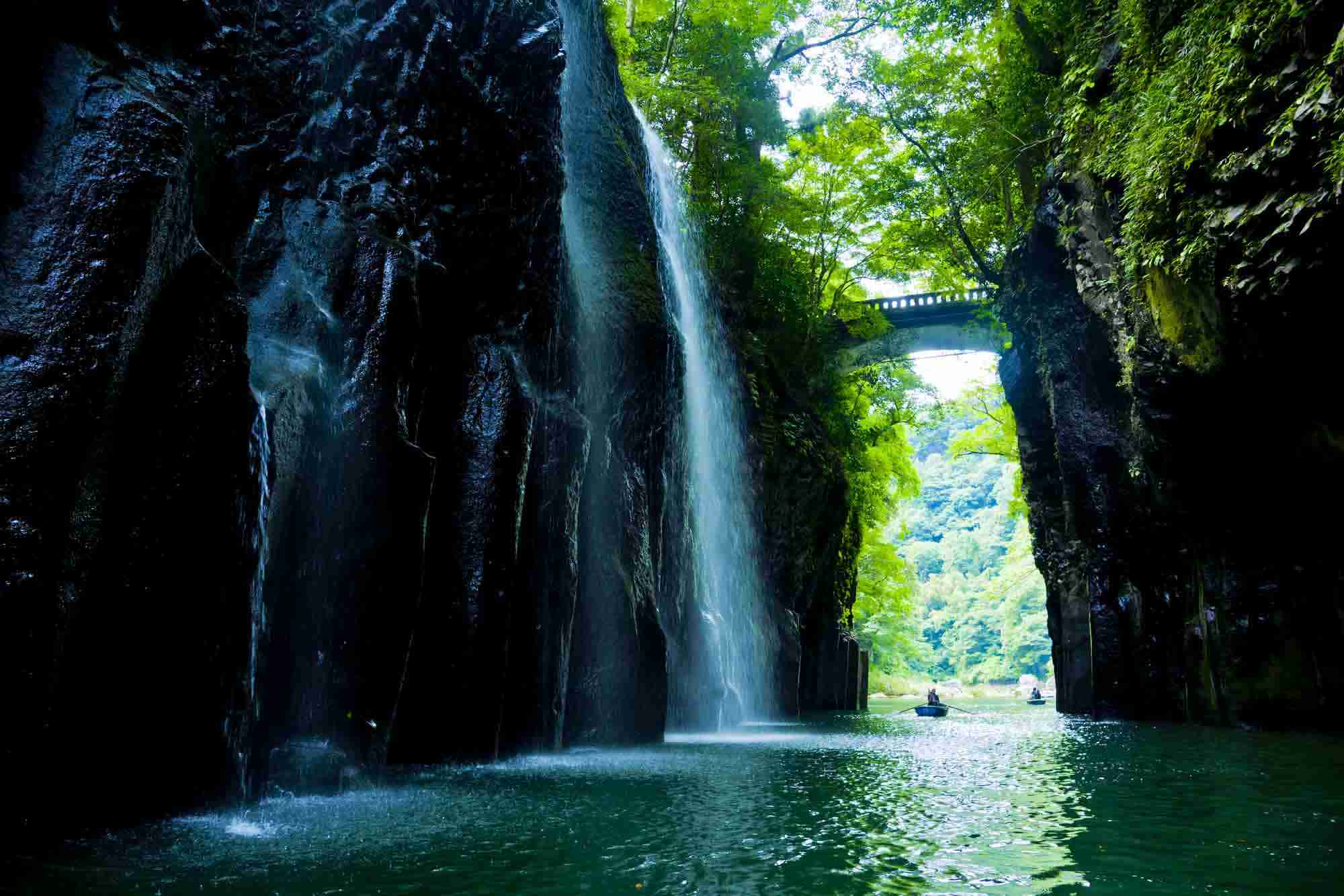 明日から自由に旅に出られるとしたら、どんな旅をしますか？