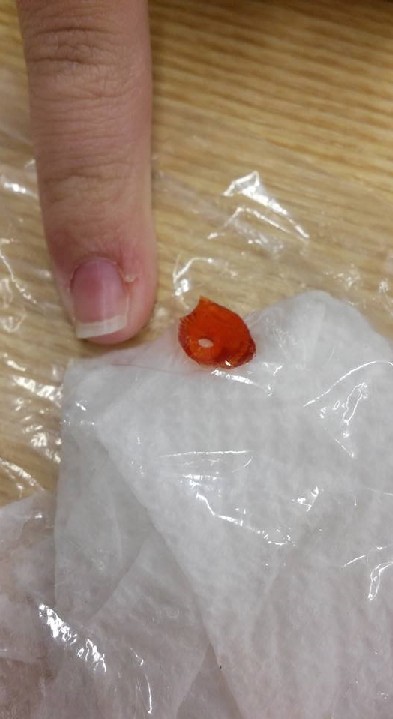 「すしに異物」とフェイスブックに投稿　25歳無職男を名誉毀損で逮捕