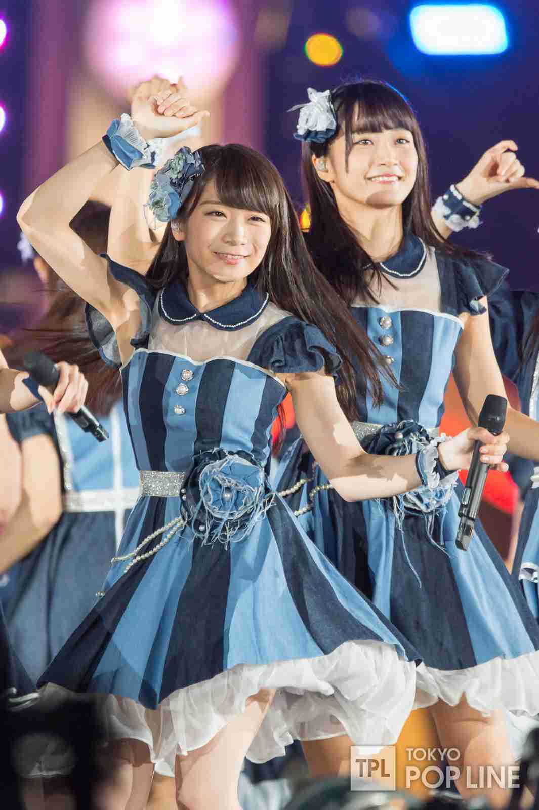 女性アイドル、歌手の可愛い衣装を貼るトピ