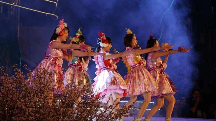 ももいろクローバーZのベトナム公演が色々とすごいことになってるw