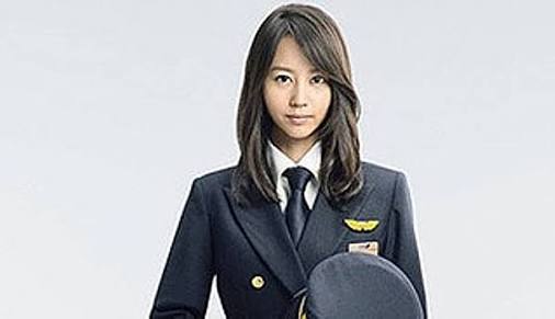 【画像】俳優・女優が演じた、色々な職業の制服姿
