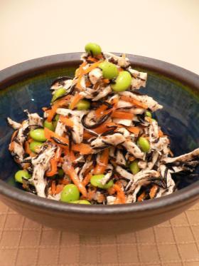 ☆いろ鶏どり☆ひじきのサラダ by チューイ [クックパッド] 簡単おいしいみんなのレシピが231万品