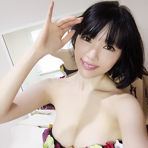 森下悠里、Instagramでセクシーすぎる水着姿を公開 ←ウエストがおかしい…