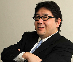 いったい何が!! AKB48グループ・秋元康プロデューサーの激ヤセ画像が話題