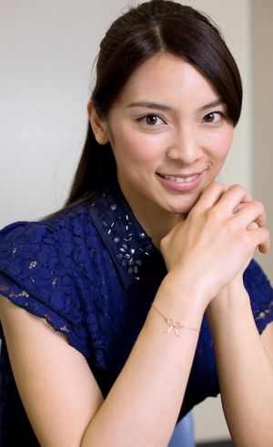  秋元才加の美しき“はみ尻”、ファン「こじはる風」「美尻最高です」。