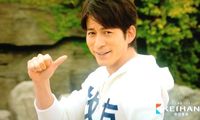 【更新！本当にいいのか】超ひらパー兄さんの歴代ポスターまとめ【岡田准一】 - NAVER まとめ