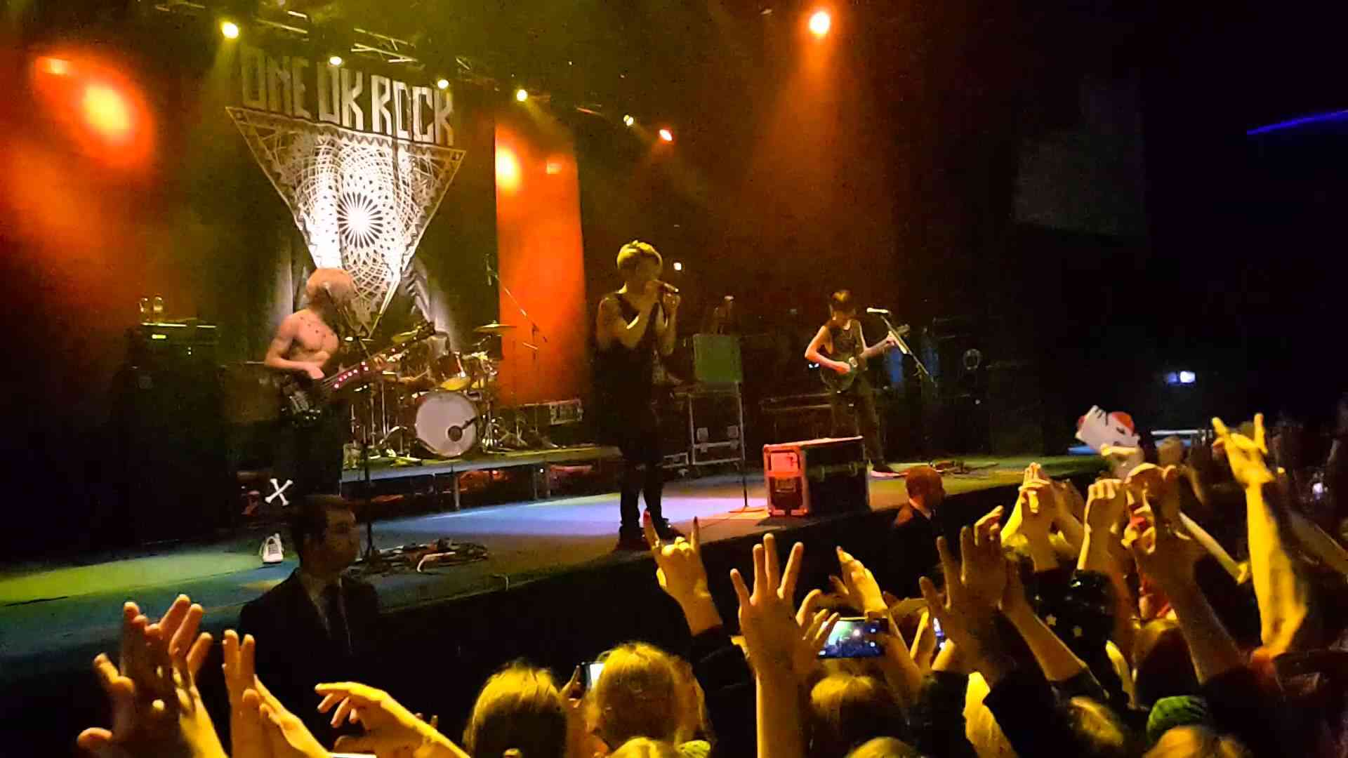 One Ok Rock - Last Dance  @ Moscow, Yotaspace 04.12.2015 - YouTube