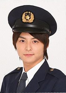 【画像】俳優・女優が演じた、色々な職業の制服姿