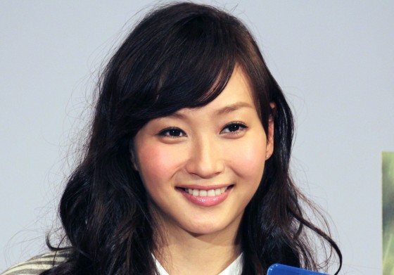 藤本美貴のすっぴんに「かなりかわいい」「本当に綺麗なお母さん」反響続々!