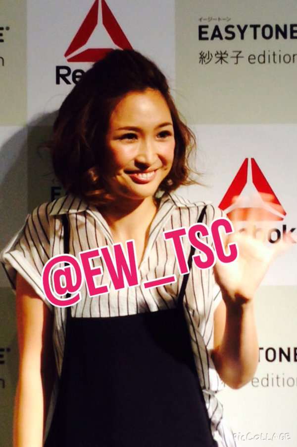 紗栄子、シューズ以外身につけず…リーボックとコラボで美ボディー披露