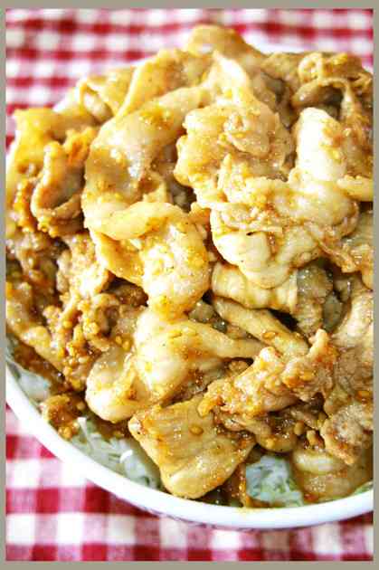 男のロマンだ！豚こま肉でうまいうまい豚丼 by しるびー１９７８ [クックパッド] 簡単おいしいみんなのレシピが231万品