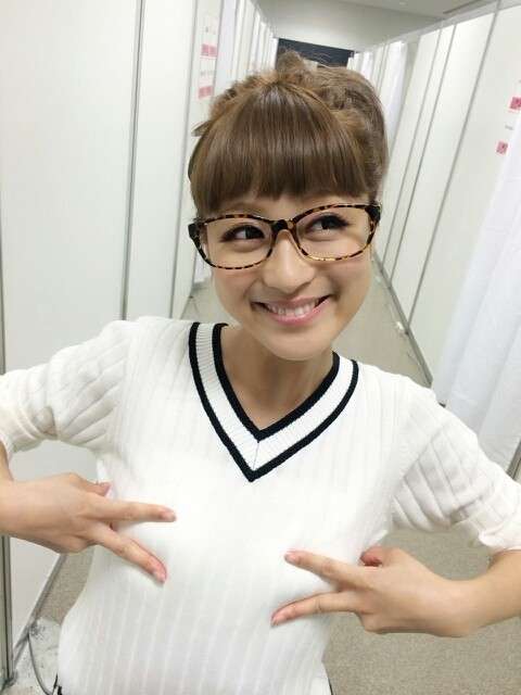 鈴木奈々、初のセミヌードに挑戦　大人メイクに「私じゃないみたい！」