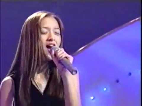 Ayumi Hamasaki - ハートは戻らない ~Get Out Of My Life~ (@ Idol on Stage) - YouTube