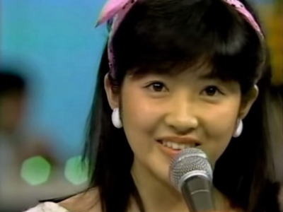 そんなに綺麗じゃないけど色っぽい女性