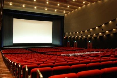 映画やドラマを観て泣いたことがない人