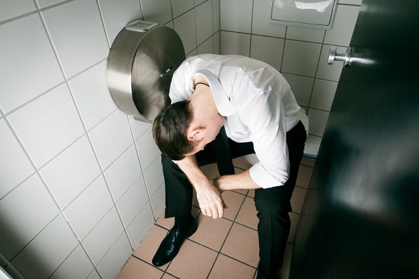 【男性に悲報】尿道に炎症？「座りション」のリスクとは！ – しらべぇ ｜ 気になるアレを大調査ニュース！
