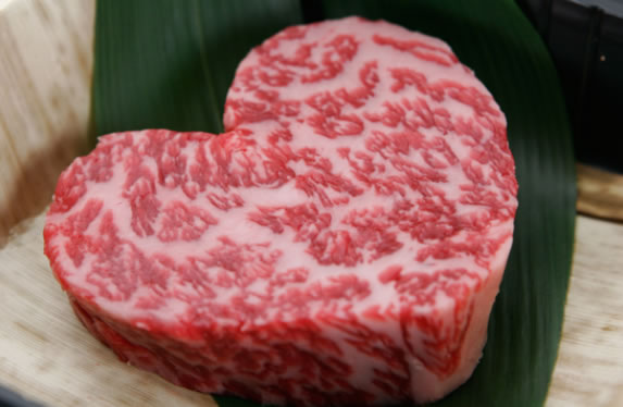 女の「肉食化」は止まらない!? 30代後半から40代女性の半数が貪欲に