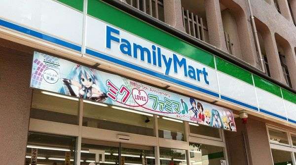 コンビニ社員が悪質なクレーマーの急増に悲鳴「お弁当を温めたらサラダまで熱くなったと言われた」