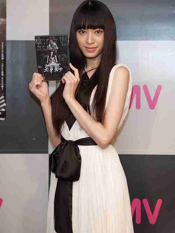 栗山千明の新CMでエラの違いが歴然に ネットでは「また顎削った？」と指摘