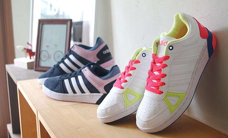 adidasのスニーカー好きな人