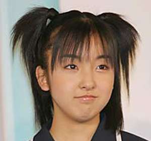 板野友美、「大赤字アイドル」へ!?　主演ホラー映画＆10周年フォトブックが相次いで大爆死