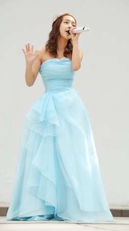 板野友美、「大赤字アイドル」へ!?　主演ホラー映画＆10周年フォトブックが相次いで大爆死