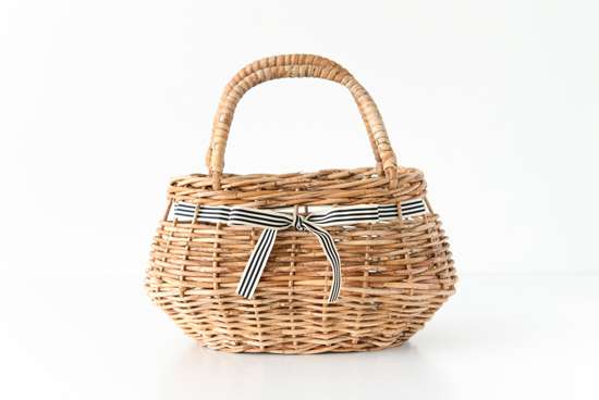 【数量限定】Encachette/アンキャシェット/【別注品】リボン付きかごバッグ（ボーダー） - 北欧、暮らしの道具店
