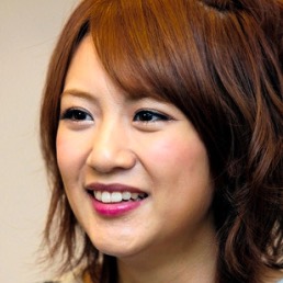 板野友美、「大赤字アイドル」へ!?　主演ホラー映画＆10周年フォトブックが相次いで大爆死