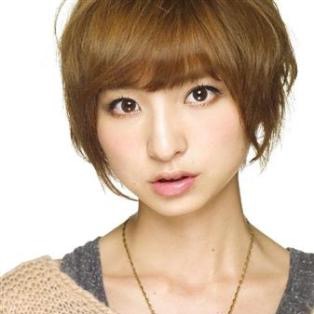板野友美、「大赤字アイドル」へ!?　主演ホラー映画＆10周年フォトブックが相次いで大爆死