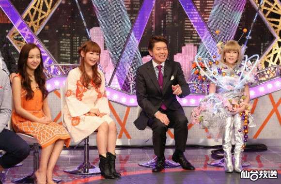 板野友美、「大赤字アイドル」へ!?　主演ホラー映画＆10周年フォトブックが相次いで大爆死
