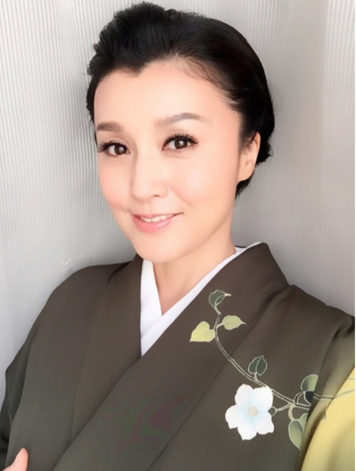 藤原紀香、今度は土足で楽屋？梨園関係者が絶句する