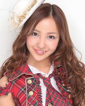 板野友美、「大赤字アイドル」へ!?　主演ホラー映画＆10周年フォトブックが相次いで大爆死