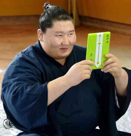 なんとな~く似てる有名人同士やもの!