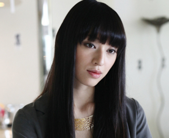 栗山千明の新CMでエラの違いが歴然に ネットでは「また顎削った？」と指摘